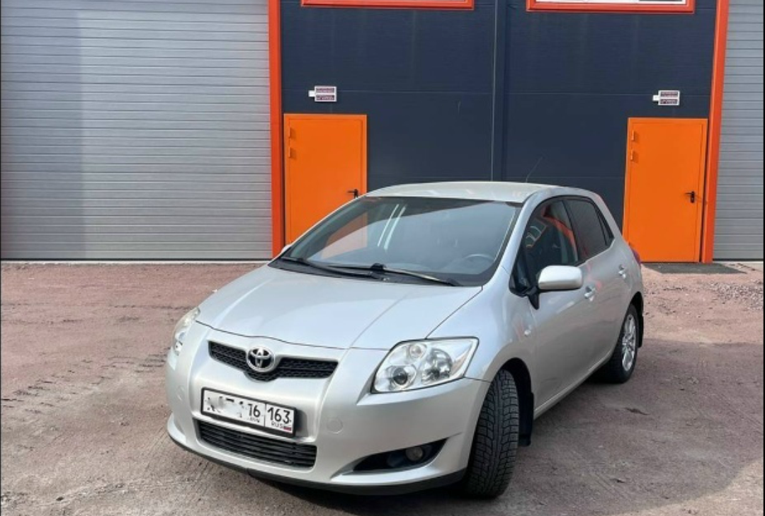 toyota auris